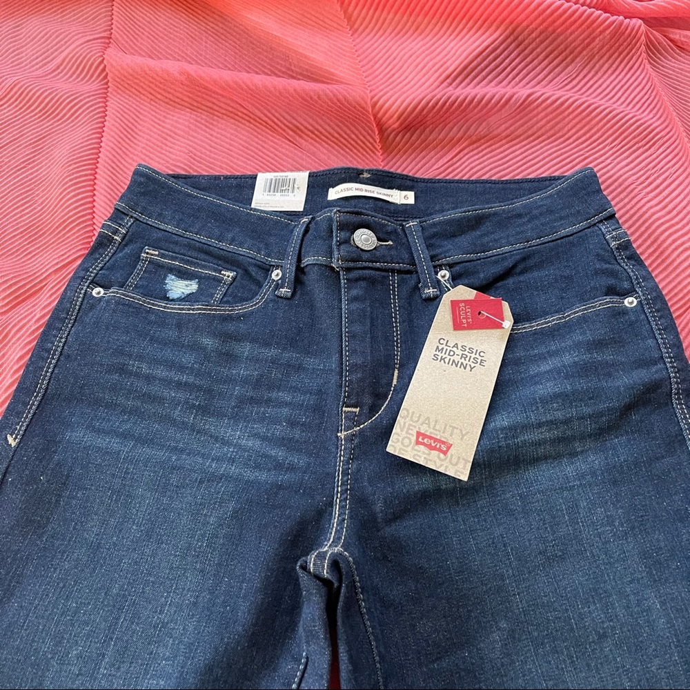 LEVI’S JEANS - Picture 4 of 6